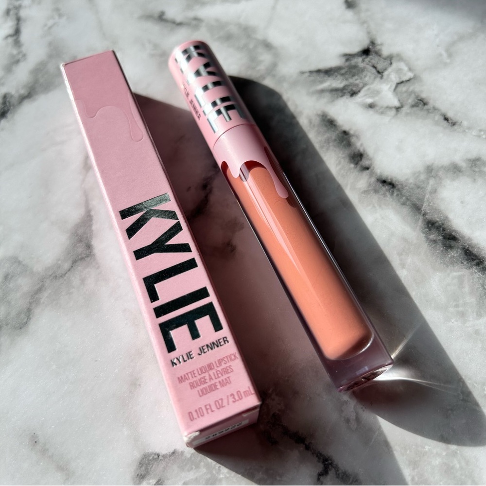 NIB KYLIE COSMETICS Matte Liquid Lipstick - 820 Another Day, Another Nude